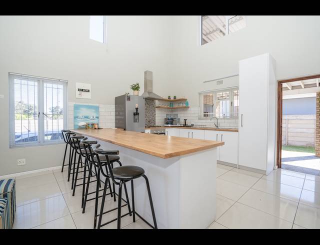 3 BEDROOM HOUSE FOR SALE IN MIDDEDORP